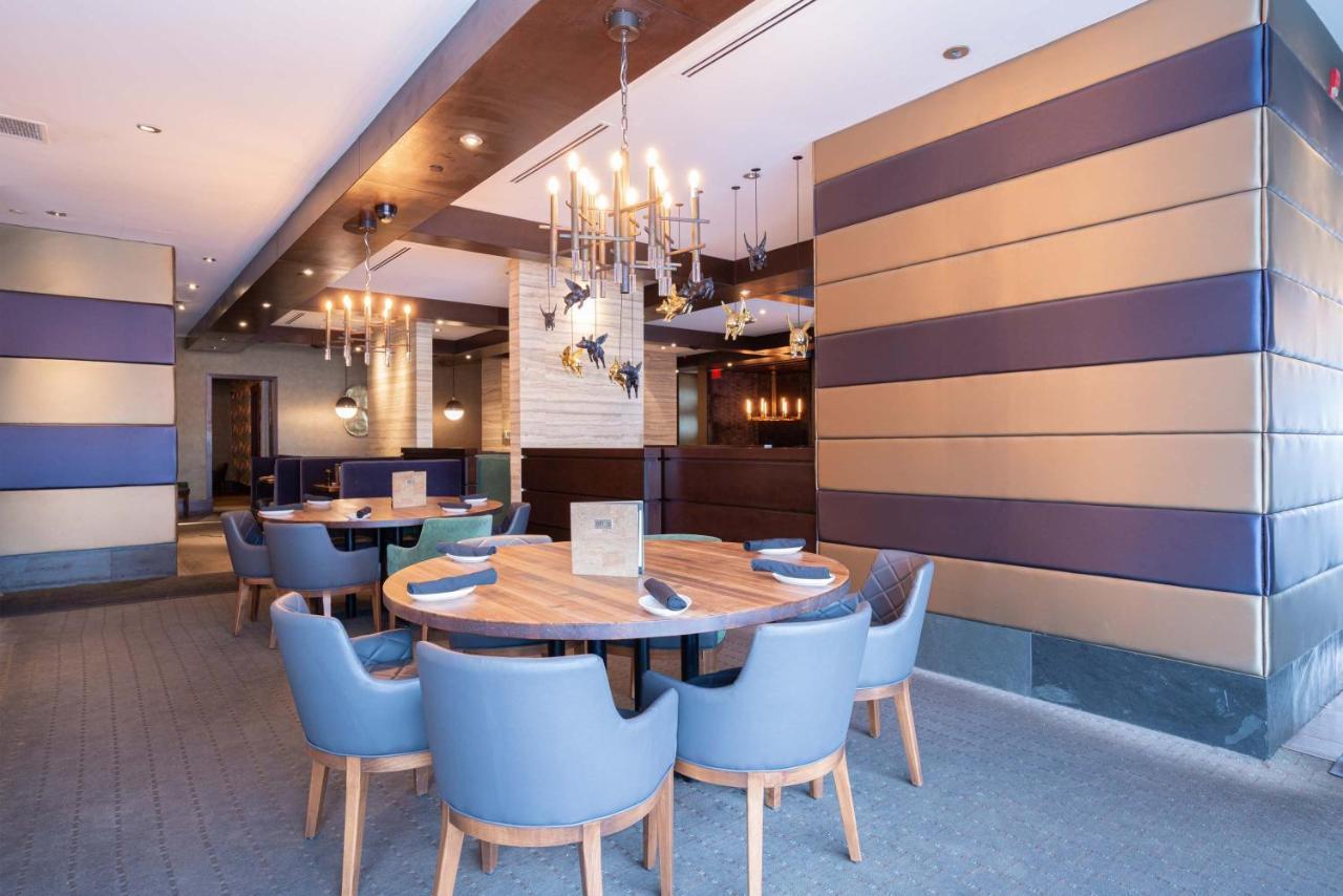 Sandman Hotel Edmonton West Экстерьер фото