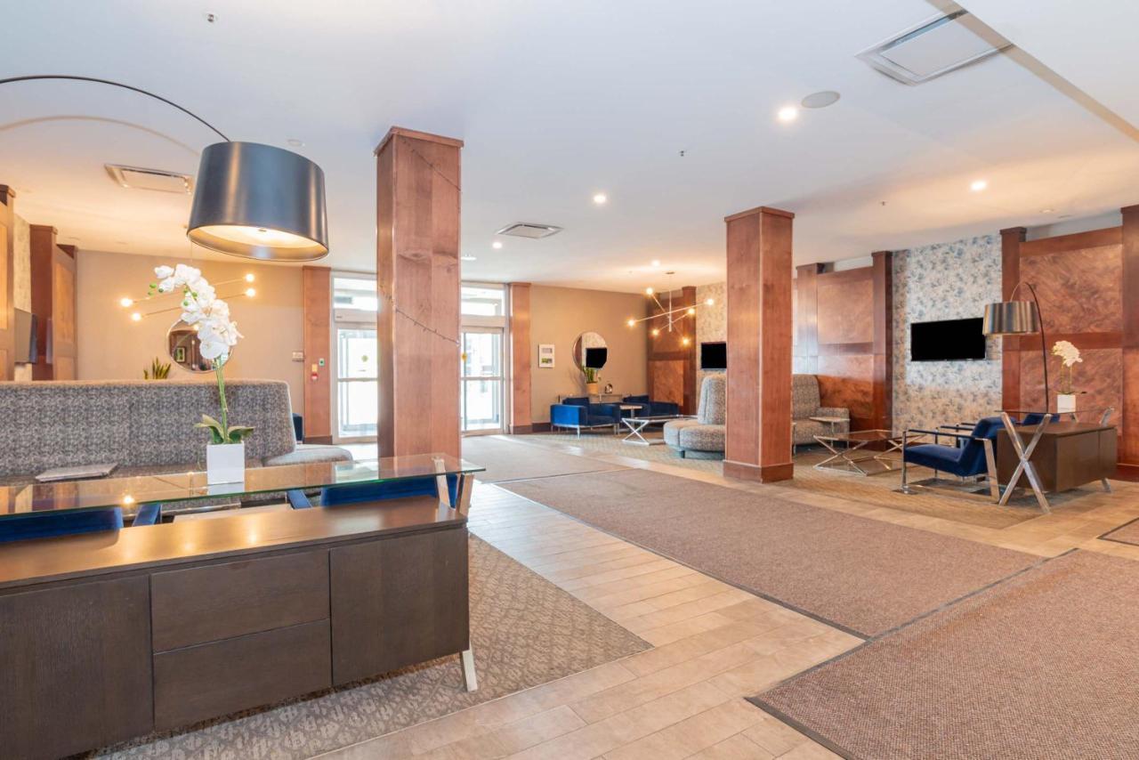 Sandman Hotel Edmonton West Экстерьер фото